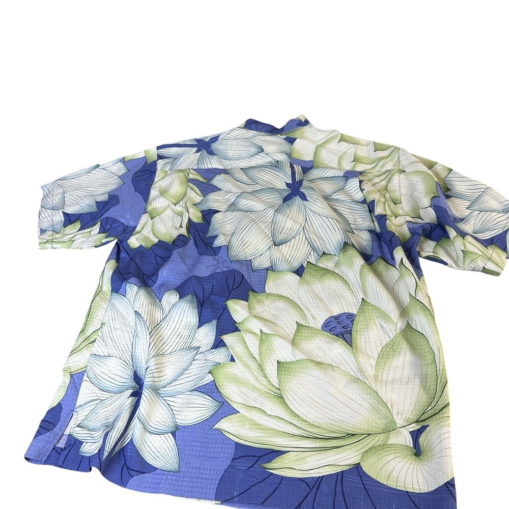 Vintage Y2K 90s Tommy Bahama Shirt Relax Mens Medium Blue Silk Floral Camp Shirt